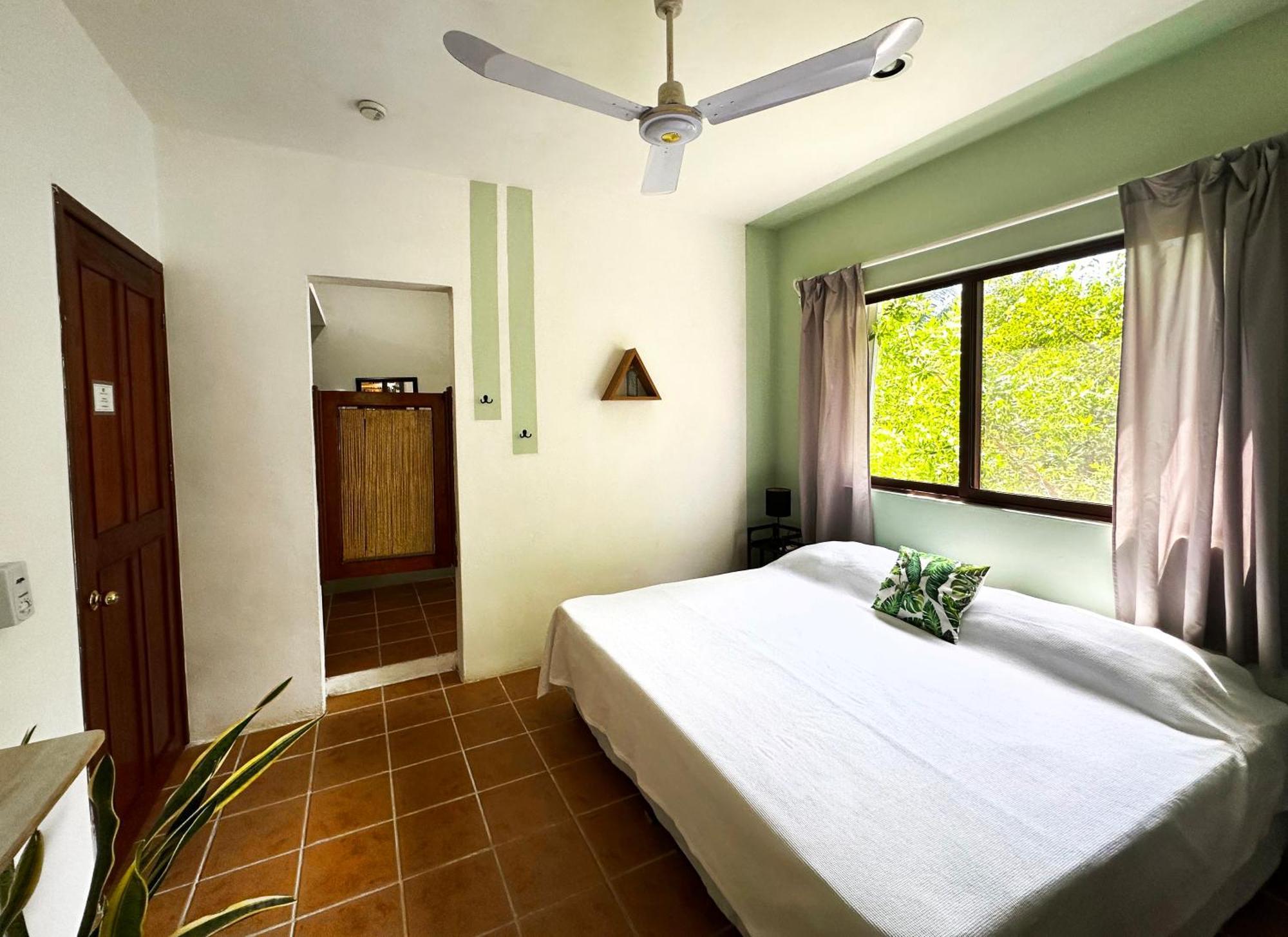 Hotel Sirenas Caribbean *