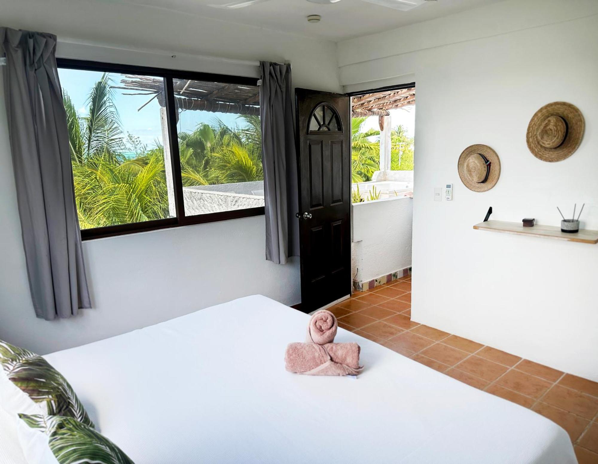 Sirenas Caribbean Holbox Isla Holbox